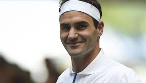 Dann nämlich, wenn die menschen ungefragt fotos von einem seiner vier. Beruhmt Durch Corona Idee Madchen Spielen Auf Hochhausern Tennis Und Werden Von Roger Federer Uberrascht Bunte De