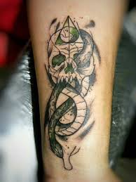 Bienvenidos una semana más a este fic! Marca Tenebrosa Harry Potter Axolotl Tattoo Studio Facebook