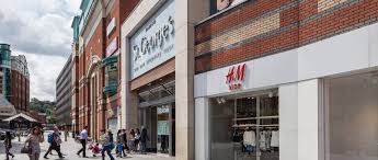Of more than 5,000 stores worldwide , 3% remain temporarily shut against around 80% at the height of lockdowns. H M To Close 250 Stores Worldwide Eg News
