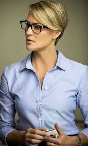 Bekijk meer ideeën over kapsels korte kapsels haarstijlen. Afbeeldingsresultaat Voor Blond Haar Bril Korte Kapsels Dames Kort Kapsel Bril Korte Kapsels