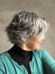 When styled right, fine hair can look amazing with a large crop. Har