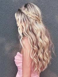 Haircuts for long wavy hair like this also need proper care, so a frequent trim is vital to prevent split. Pinterest Macadoodle78 Insta Mackenzie Anne3 Hair Styles Long Hair Styles Homecoming Hairstyles