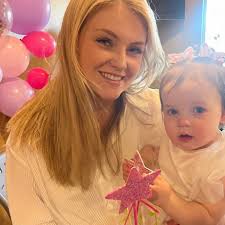 Ashley Knotts and Derek Greenlee's Wedding Website