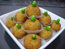 Camprukan dengan susu bubuk, merica, garam, gula, dan pala. Resep Kroket Kentang 2019 Resep Masakan Kue Minuman Terbaru