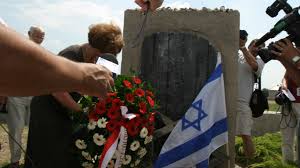 Although most of jedwabne's population was jewish before world war ii, today there is no trace left of the thanks to them and others who fortuitously left jedwabne before world war ii, we know the. Txttfchjspewem
