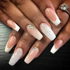Afin de vous mettre en beauté pour une occasion spéciale ou simplement pour vous faire plaisir, adoptez les faux ongles en gel. 1001 Idees Impeccables Pour Une Manucure Blanche