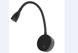 Sa finition fournira un environnement très naturel à votre chambre à coucher. Liseuse A Led Noire Pour Eclairage De Tete De Lit Pour Une Chambre A Coucher Betsy Noire Par Indigo Lighting Idealum Pro