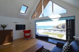 Ben 39 S Beach House Luxury Holiday Home Pure Cornwall Cottage Homes Luxury Holiday Cottages House