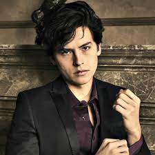 The two started dating after meeting on set of riverdale. Riverdale Star Cole Sprouse Has Bad News For Bughead Fans Glamour