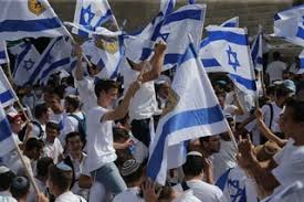 השר לביטחון הפנים הנכנס עמר בר לב אישר היום (שני) את קיום מצעד הדגלים מחר בירושלים, בתום הערכת מצב עם גורמי ביטחון. Jerusalem Day March Reroutes From Damascus Gate After Day Of Violence In Capital