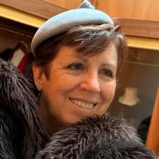 Donna Rutherford (@donnasr)