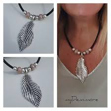 hoja grande granos de ceramica collar de cuero de por mydemimore collar de cuero collar bisuteria collares colgantes