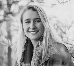 Nicole Anderson '22 awarded Sigma Beta Delta Scholarship