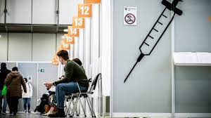 Eine impfpflicht (schweizerisch auch impfobligatorium) liegt vor, wenn eine schutzimpfung als präventivmaßnahme für menschen oder tiere gesetzlich vorgeschrieben ist. Wr7dcv Zhzz98m