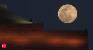 The full moon will be a supermoon, when the moon is within 90% of perigee, or at one of the closest points to earth. Dubai Rare Spectacle Super Pink Moon Lights Up The Sky Across The World The Economic Times