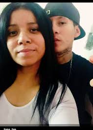 Si alguien los ve favor de avisar al 8442325544 NANCY JOSSELIN y JONATHAN  MICHELLE Me robaron esos dos perfumes dos teléfonos celulares y entre otras  cosas porfavor ayúdenme a dar con ellos