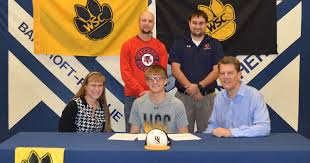 Aaron Ras signs with Wayne State College