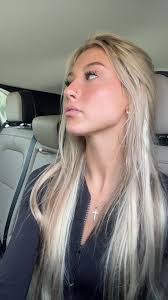 Hannah Sitton's Instagram, Twitter & Facebook