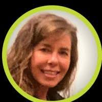 Rebecca Sinn's Instagram, Twitter & Facebook