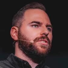 Dale Capper's Instagram, Twitter & Facebook