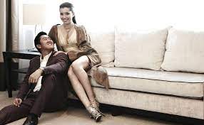 Tunku harunnarasheed, amelia henderson and dato kee hua chee. Tunku Harunnarasheed Putra And Che Puan Amelia Thripura Henderson On Taking On The World Together Tatler Malaysia