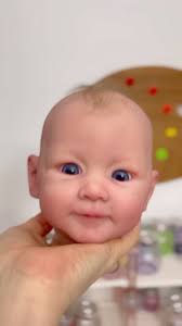 And now Henry by Andrea Arcello. One of the cutest faces I’ve everrrr  painted 🎨🥹