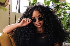 H E R H E R Hairstyles Natural Hair Styles Long Hair Women