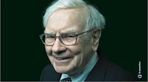 Warren Buffett renunciará como CEO de Berkshire Hathaway para fin de año,  dejando a Greg Abel a cargo