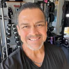 Noel Bernal (@Bombero559)