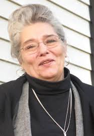 Dee Albritton's Instagram, Twitter & Facebook