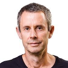 Paul Cully's Instagram, Twitter & Facebook