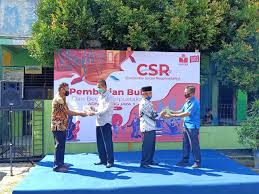 Nama yayasan diwajibkan menggunakan huruf alfabet/latin dan terdiri dari setidaknya 3 kata. Salurkan Csr Mayora Grup Bangun Perpustakaan Sdn Bitung Jaya 1 Tangerang Faktabanten Co Id Suara Merdeka Rakyat Banten Tangerang