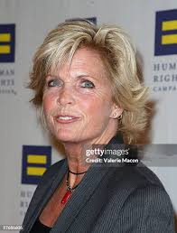 1,767 Meredith Baxter Photos & High Res Pictures