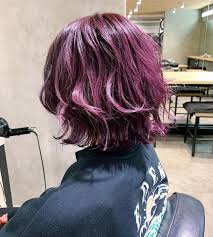 Ahead, professional hair colorists share what shades are most flattering 50 pinnable hair color ideas for short hair. 10 Flattering Short Hair Color Ideas For Morenas