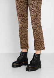 Originally a new york corporation, sinclair oil reincorporated in wyoming in 1976. Dr Martens Sinclair Plateaustiefelette Black Aunt Sally Schwarz Zalando De