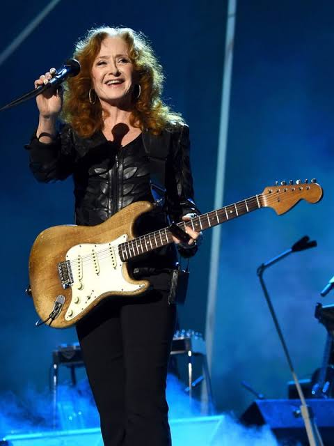 Concert Review: Bonnie Raitt makes it look easy