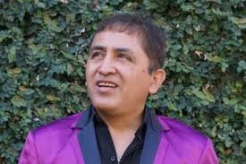 MURIÓ EL CANTANTE HUGUITO FLORES Y SU FAMILIA EN UN TRÁGICO ACCIDENTE El  artista viajaba por la ruta nacional 34 rumbo a Buenos Aires, donde este  jueves iba dar una serie de