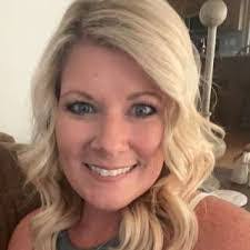 Judith Pickens's Instagram, Twitter & Facebook