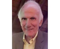 Jennifer Derbes's Instagram, Twitter & Facebook