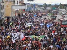 Las advertencias de gustavo petro a luis carlos sarmiento y otros millonarios de colombia si es presidente en 2022. Las Rutas Y Horarios Del Paro Nacional De Este 21 De Noviembre Tendencias Portafolio