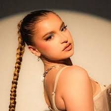 Who wrote “REPLAY” by DENNA (ESP)?