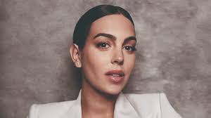 Georgina Forbes's Instagram, Twitter & Facebook