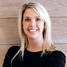 Amy Messersmith's Instagram, Twitter & Facebook