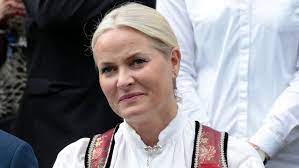Trotz zahlreicher schicksalsschläge hat die frau von prinz haakon n. Mette Marit Norwegische Prinzessin Leidet An Chronischer Krankheit Panorama Stuttgarter Nachrichten