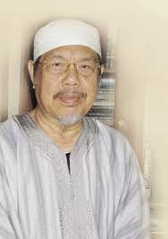 Kakek hanya mengingatkan saya untuk tidak lupa mengadakan maulid di rumah. Kyai Intellectual Adventure