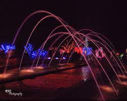 Daniel Stowe Botanical Gardens The Tunnel Fountain During Holiday Lights Holiday Images Holiday Lights Fountain