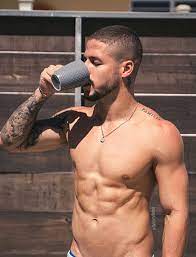 5 ft 10 in or 178 cm. Mis Famosos Favoritos On Twitter Jeimax Osorio
