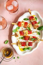 Brochette De Melon D Eau Et Halloumi Au Bbq Fraichement Presse Recipe In 2020 Vegetarian Recipes Food Halloumi