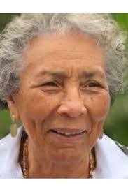 Charlotte Melton's Instagram, Twitter & Facebook