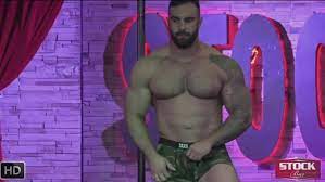 GREAT MUSCLE STRIPPER WITH HUGE BODY - ThisVid.com на русском